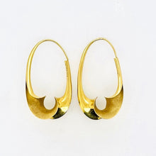  M. Good Shiny and Textured Hoop Earrings