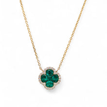  Emerald Quatrefoil Pendant Necklace